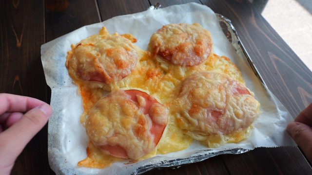 米粉で作る「ハムチーズパン」