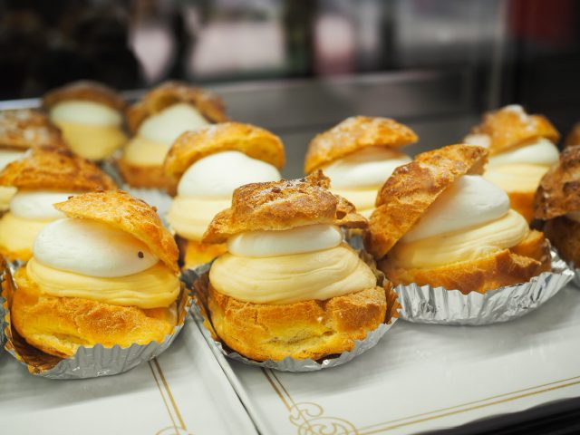 神楽坂シュークリーム