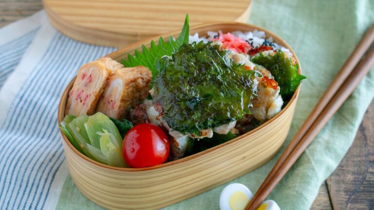 「今日のお弁当、家族に大好評でした」長芋と豚のチーズおやき弁当#1066 #bento #ideas #Japanese