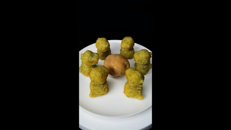 【サクサクの青のり恐竜ポテト♡】じゃがいも3個が一瞬で消えた！雪玉メーカーで作るかわいい青のり恐竜ポテト♪  / Dino Shaped Potato Balls