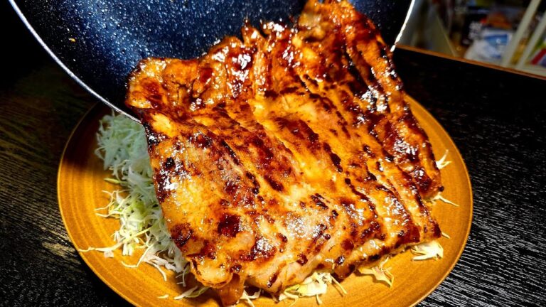 パックのまま漬けて焼くだけ。豚のバカタレ焼きが発明レベルでウマい パックのまま漬けて焼くだけ。豚のバカタレ焼きが発明レベルでウマい