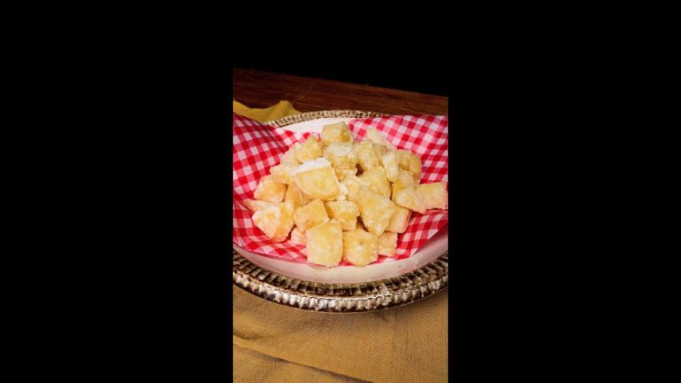 【レンチン→揚げ焼きで完成】これ作ったら秒で消える。どハマり確定塩ガーリックポテト Collaboration With DAIGOも台所 / Crispy Garlic Potatoes