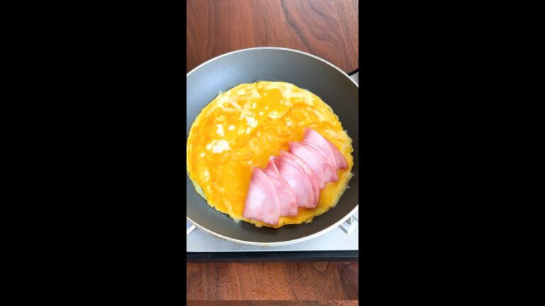 【ハムエッグ、完全に超えた】卵はもう全部これでいい。朝から取り合い / Ham & Cheese Eggs with Potatoes