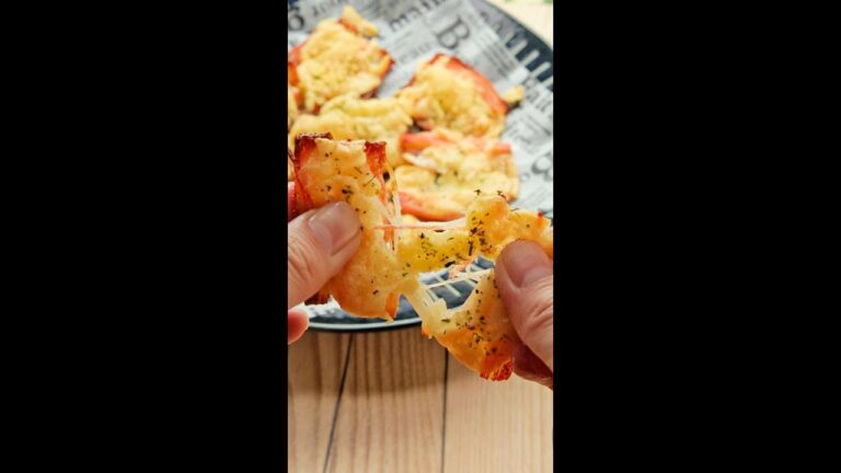 【カニカマ、ダマされたと思って焼いてみ？】もうサラダには戻れないかも...！カニカマの無限おつまみレシピ / Baked Crab Sticks with Cheese