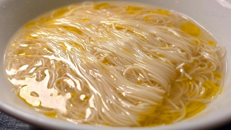 スープがうますぎれば、そうめんは具も薬味もいらない