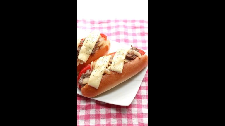【挟むだけで大満足♪】牛肉たっぷり！スタミナホットドッグが背徳級にうまい♡ Collaboration With DAIGOも台所 / Cheesesteak Sandwiches
