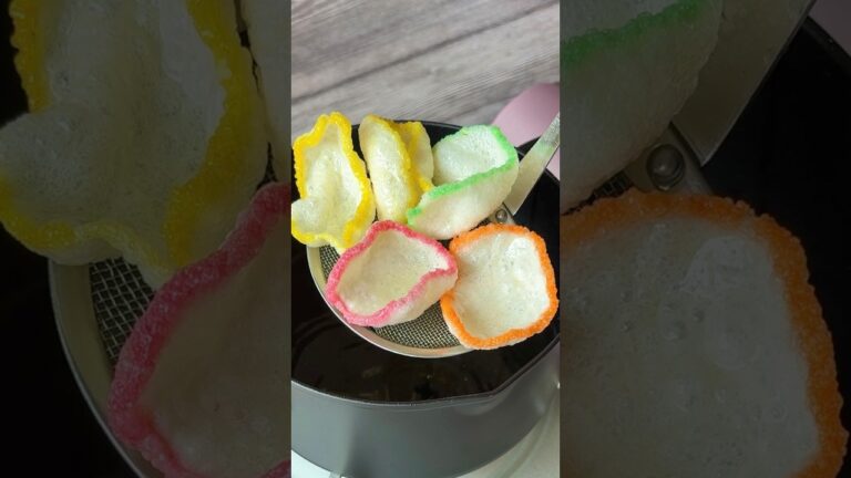 揚げるだけで激変!サックサクのアジアンおつまみクルプック(タピオカせんべい) / Kerupuk (Tapioka Crackers) 揚げるだけで激変!サックサクのアジアンおつまみクルプック(タピオカせんべい) / Kerupuk (Tapioka Crackers)